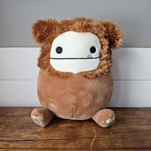 8" Benny The Bigfoot Squiahmallow
